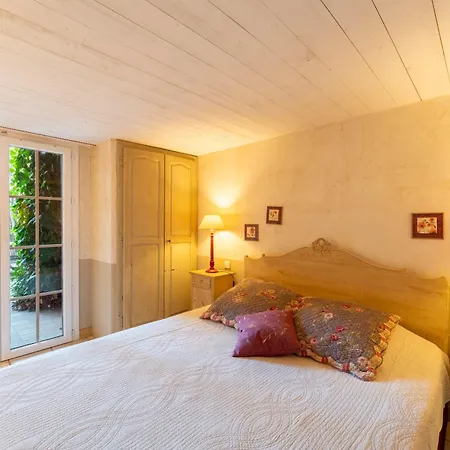 Le Patio Holiday home Velleron